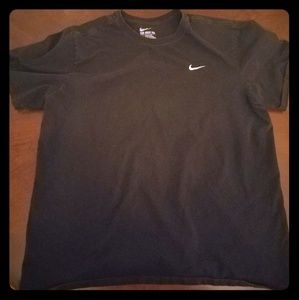 XL black Nike tee